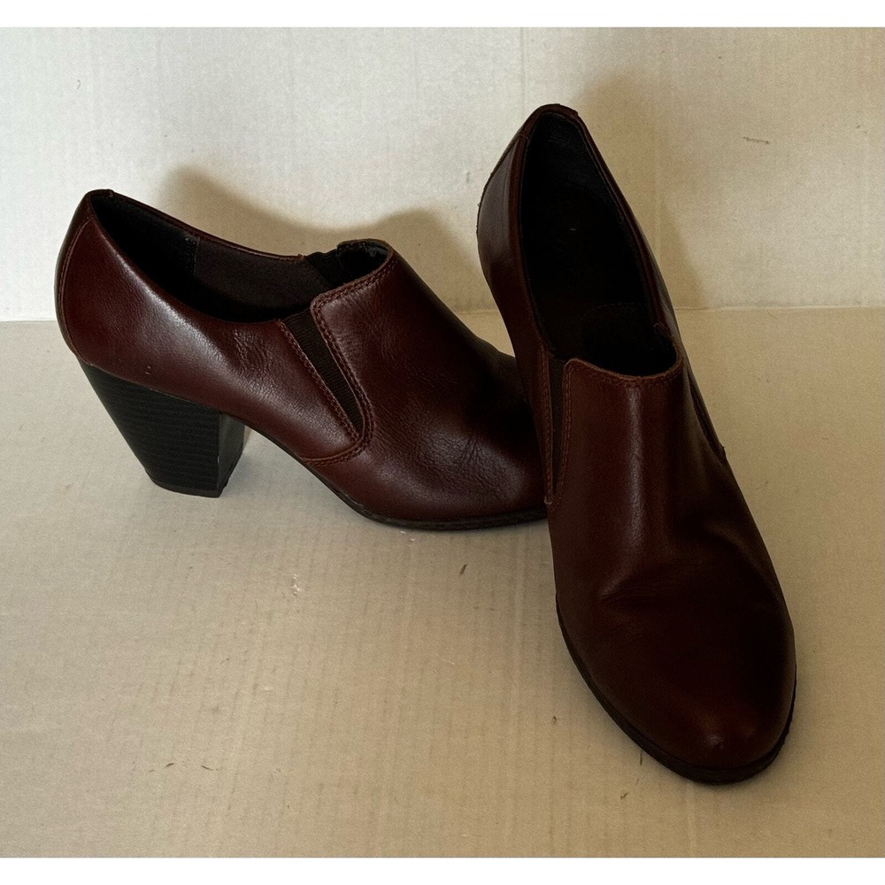 Boc Born Concept Women's Burgundy Leather Block Heel Ankle Boots Size 9 M/W‎